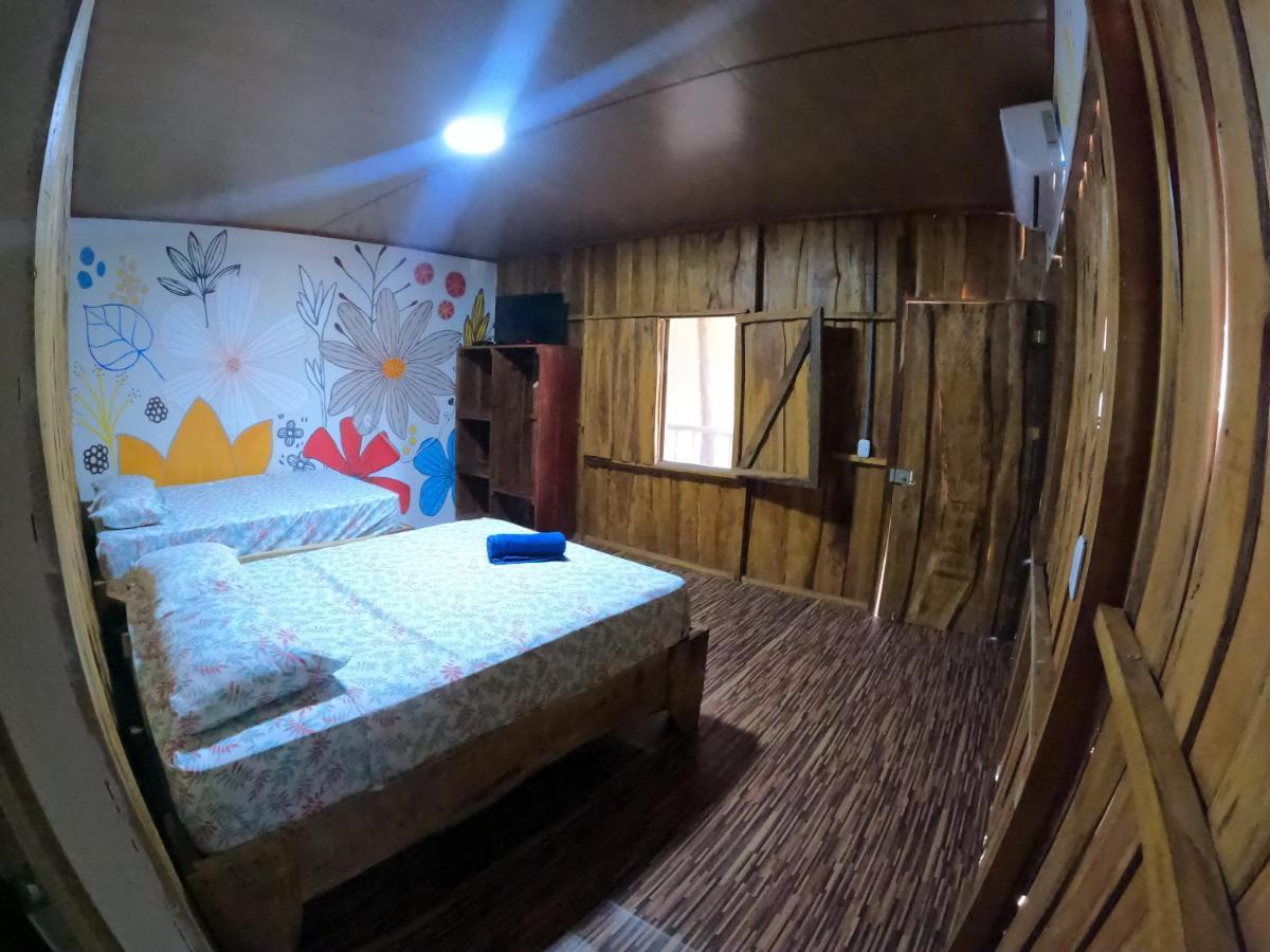 Tree House Samanea Lodge بويرتو ليمون المظهر الخارجي الصورة