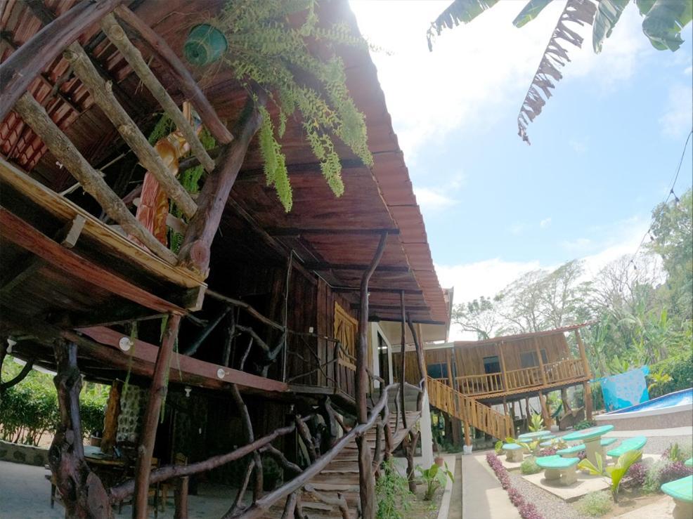 Tree House Samanea Lodge بويرتو ليمون المظهر الخارجي الصورة