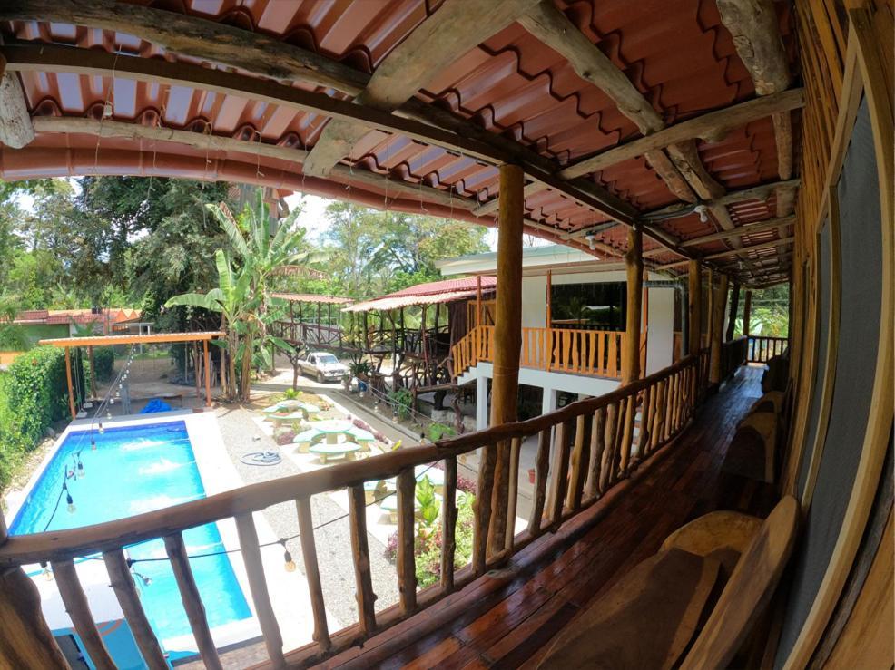 Tree House Samanea Lodge بويرتو ليمون المظهر الخارجي الصورة