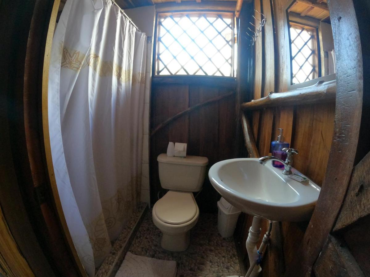 Tree House Samanea Lodge بويرتو ليمون المظهر الخارجي الصورة