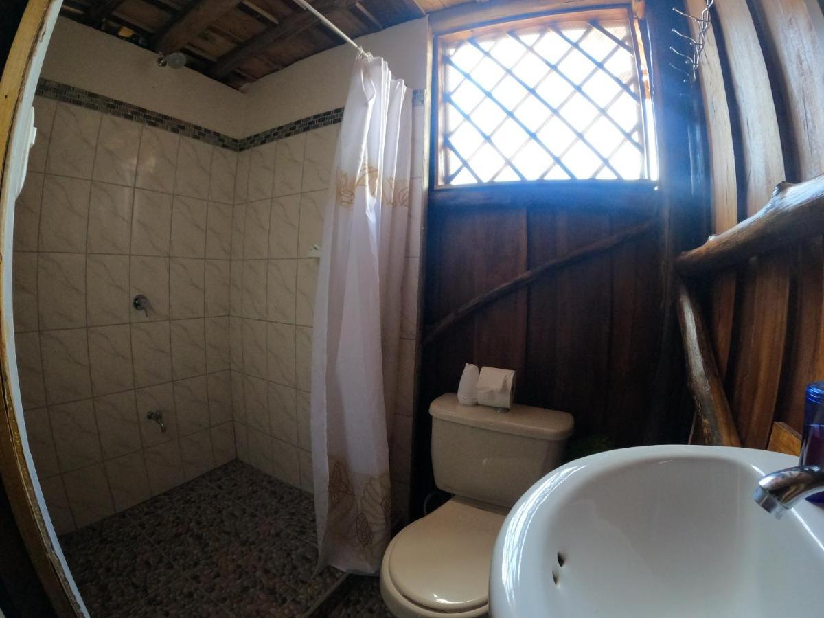Tree House Samanea Lodge بويرتو ليمون المظهر الخارجي الصورة