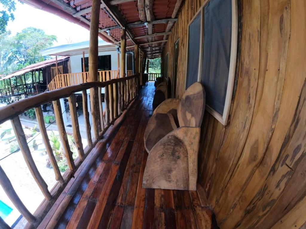 Tree House Samanea Lodge بويرتو ليمون المظهر الخارجي الصورة